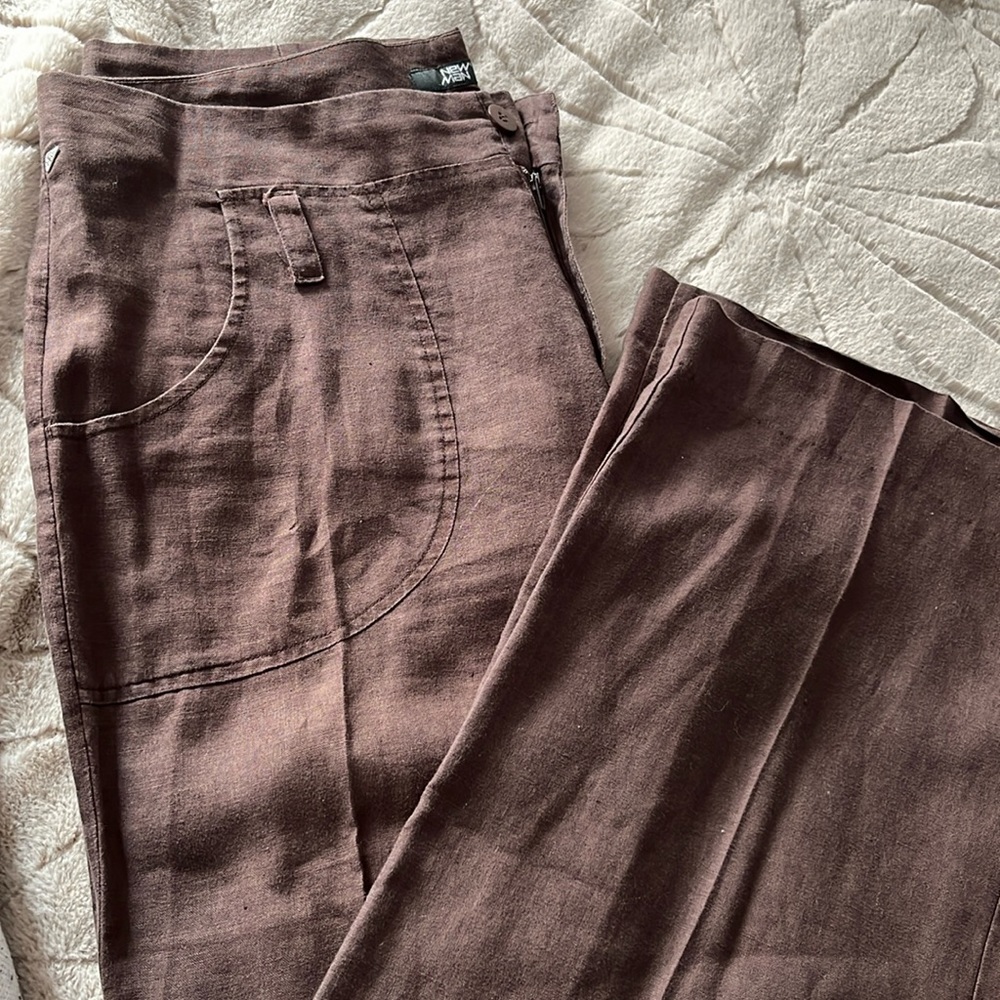 New mans brown women’s pants